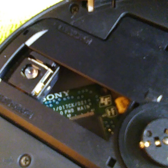 Sony CD Walkman - Picture 4 of 11